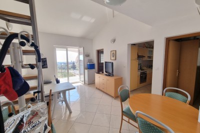 Poreč, Surroundings, Apartment on the Second Floor with a Gallery and Sea View, 2 km from the Sea