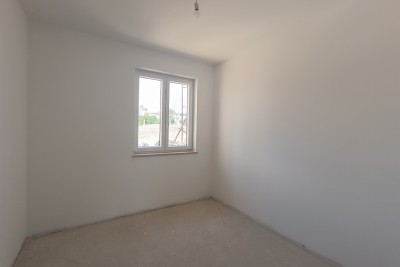 Poreč, okolica, Luksuzni stan na 2. katu novogradnje, 1300 m od mora