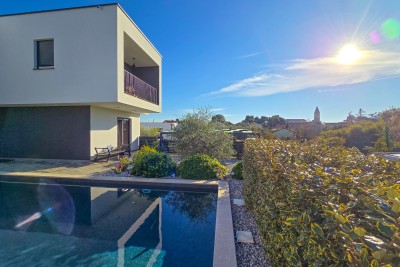 Poreč, okolica, Moderna luksuzna vila s bazenom, 12 km od mora