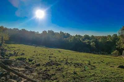 Poreč, okolica, Građevinsko zemljišče ob robu naselja
