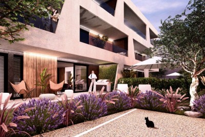 Umag, okolica, Stan v prvem nadstropju s prostorno teraso 2 km od morja