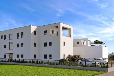 Poreč, užší okolí, Byt v přízemí se zahradou, 900 m od moře