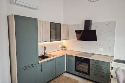 Poreč, okolica, Stan s 3 spavaće sobe na odličnoj lokaciji, 3 km od mora