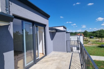 Poreč, Umgebung, Wohnung im 2. Stock eines Neubaus, 11 km vom Meer entfernt