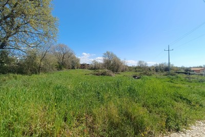 Poreč, okolica, Građevinsko zemljište s građevinskom dozvolom 4 km od mora