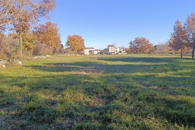 Poreč, Surroundings, Construction Land on the Edge of a Smaller Village