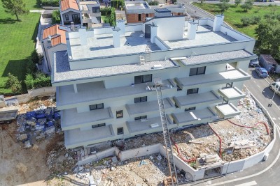 Poreč, okolica, Luksuzni stan s krovnom terasom i pogledom na more,1500 m od mora