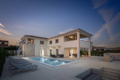 Poreč, Sveti Lovreč, House with Pool and Sea View, 12 km from the Sea