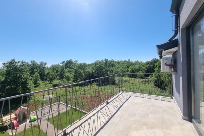 Poreč, Umgebung, Wohnung im 2. Stock eines Neubaus, 11 km vom Meer entfernt