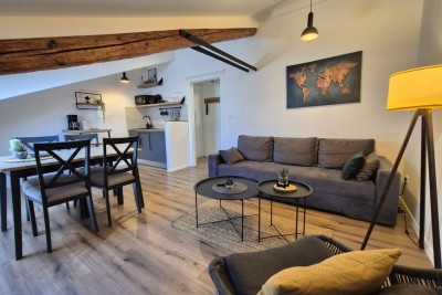 Poreč, centrum města / TOP LOKALITA – nádherný kompletně zrekonstruovaný byt!