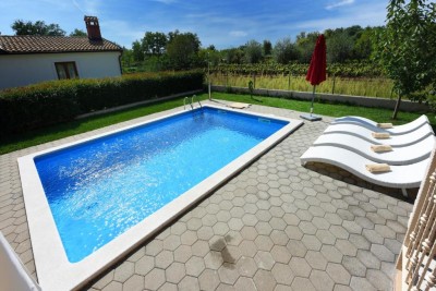 Poreč, dintorni, Casa indipendente con piscina in posizione tranquilla, a 19 km dal mare