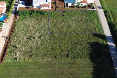 Poreč, okolica, Građevinsko zemljište za gradnju obiteljske kuće, 6 km od mora