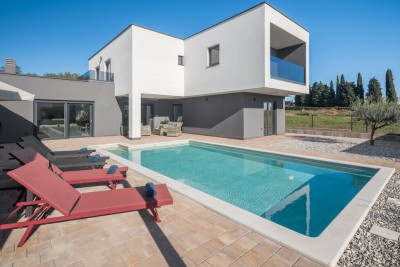 Poreč, Umgebung, Moderne Luxusvilla mit Pool, 12 km vom Meer