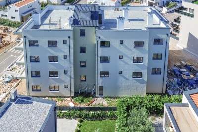 Poreč, okolica, Stan s 3 spavaće sobe na prvom katu 1500 m od mora