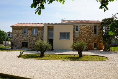 Poreč, dintorni, Ristrutturata villa in pietra con piscina e ampio giardino, 12 km dal mare