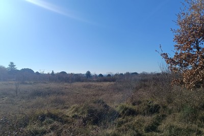 Poreč, Građevinsko zemljišče za gradnjo stavb in/ali hiš, 700 m od morja