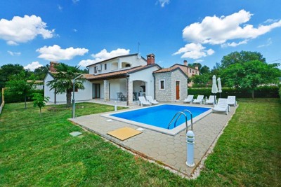 Poreč, dintorni, Casa indipendente con piscina in posizione tranquilla, a 19 km dal mare