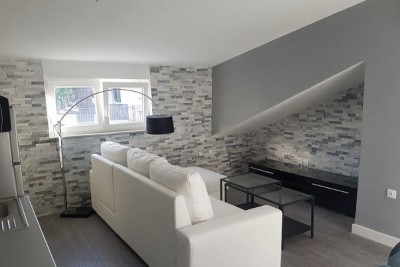 Poreč, Funtana, Stan na 3. katu s pogledom na more, 200 m od mora