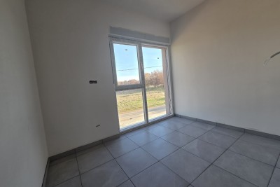 Poreč, okolica, Stan na 1. katu s 3 spavaće sobe i krovnom terasom, 3 km od mora